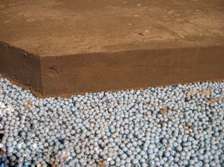 Монтаж покрытия шумопласт.